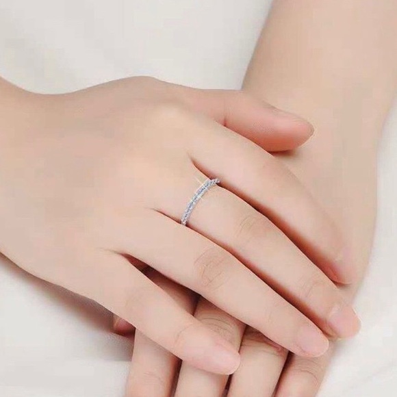 NEW 925 STERLING SILVER DIAMOND FULL ETERNITY RING - Picture 7 of 7